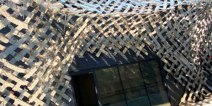 What is custom metal fabrication?